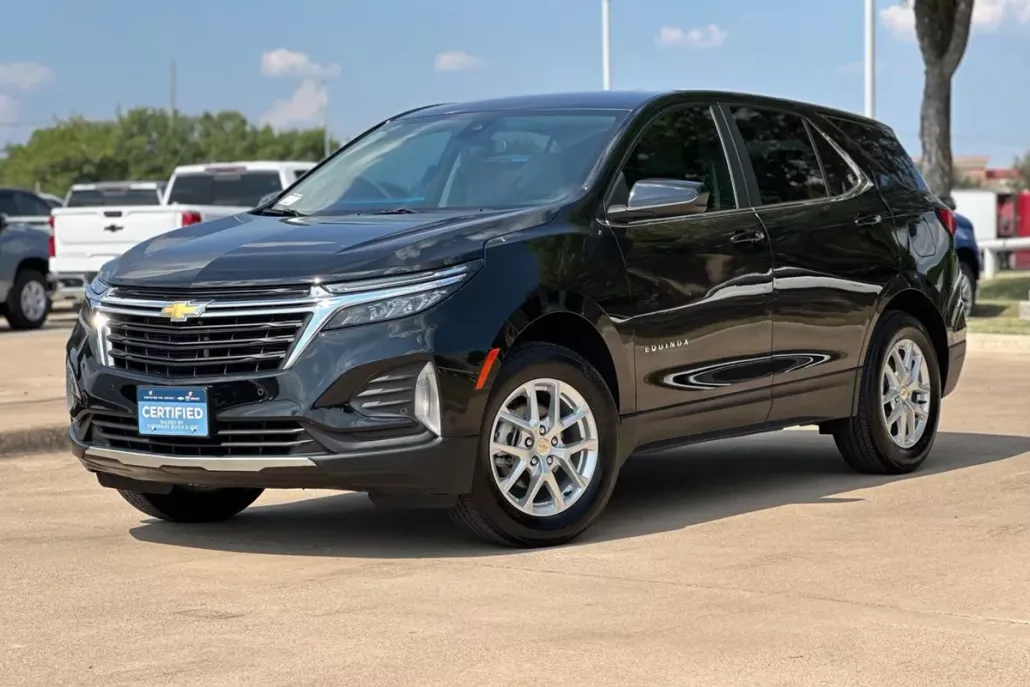 2024 Chevrolet Equinox LT photo 1
