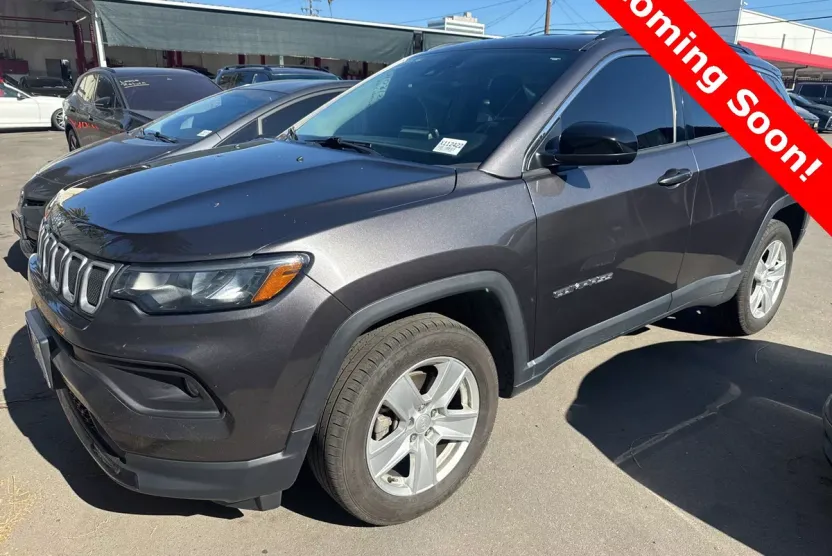 2022 Jeep Compass Latitude photo 1