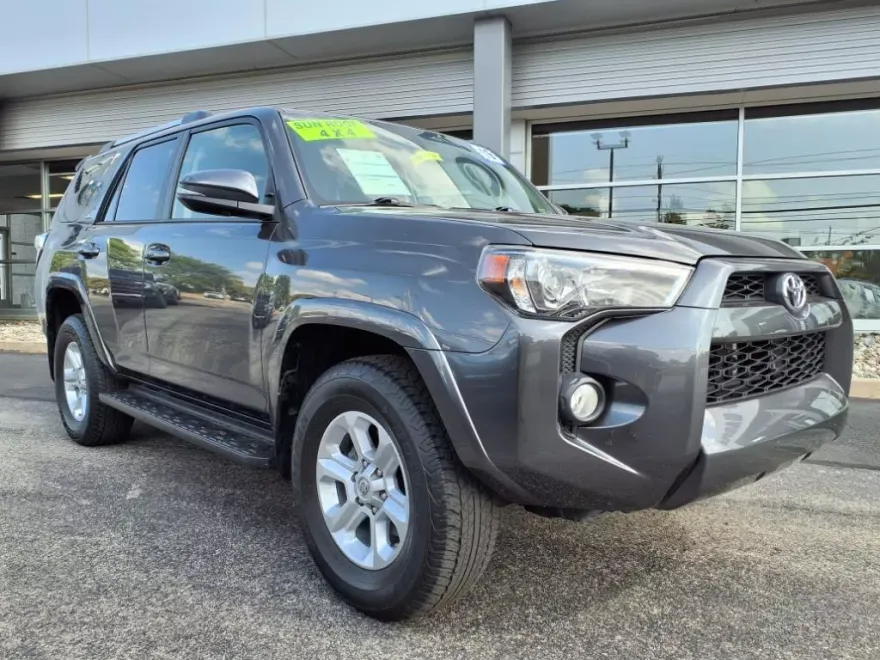2019 Toyota 4Runner SR5 Premium photo 1
