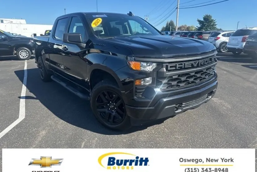 2023 Chevrolet Silverado 1500 Custom photo 1