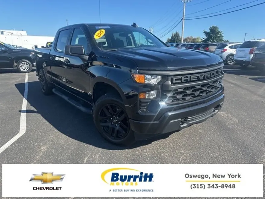 2023 Chevrolet Silverado 1500 Custom photo 1