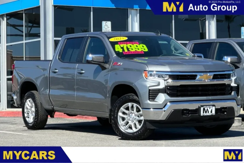 2025 Chevrolet Silverado 1500 LT photo 1
