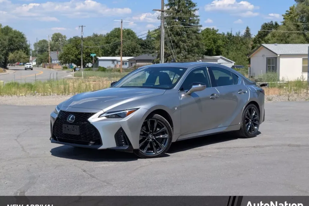 2021 Lexus IS 350 F SPORT photo 1