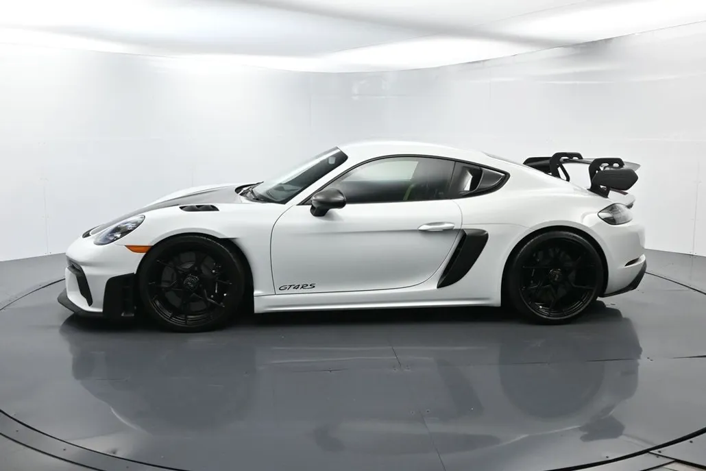 2023 Porsche Cayman GT4 RS photo 1