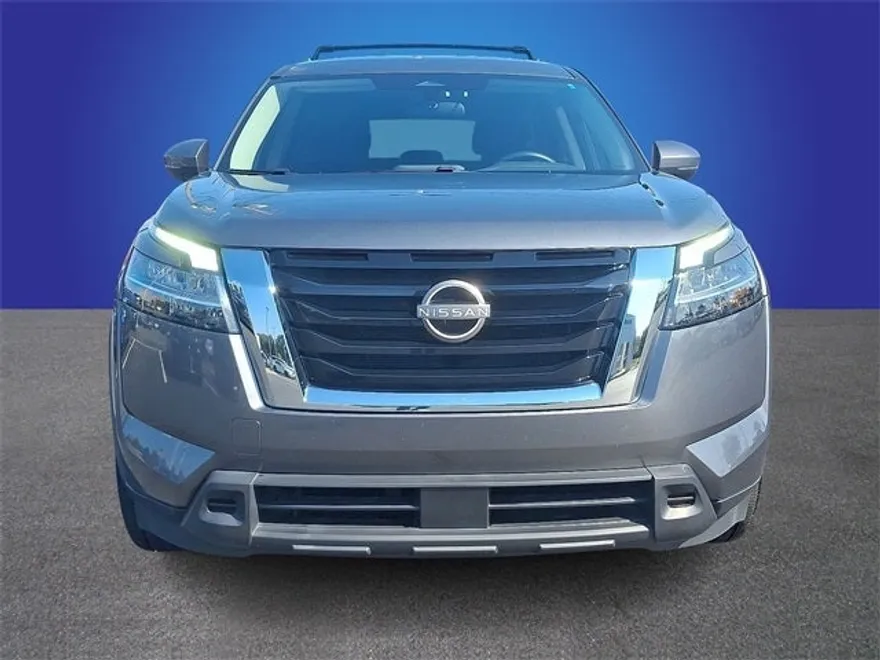 2022 Nissan Pathfinder SV photo 1