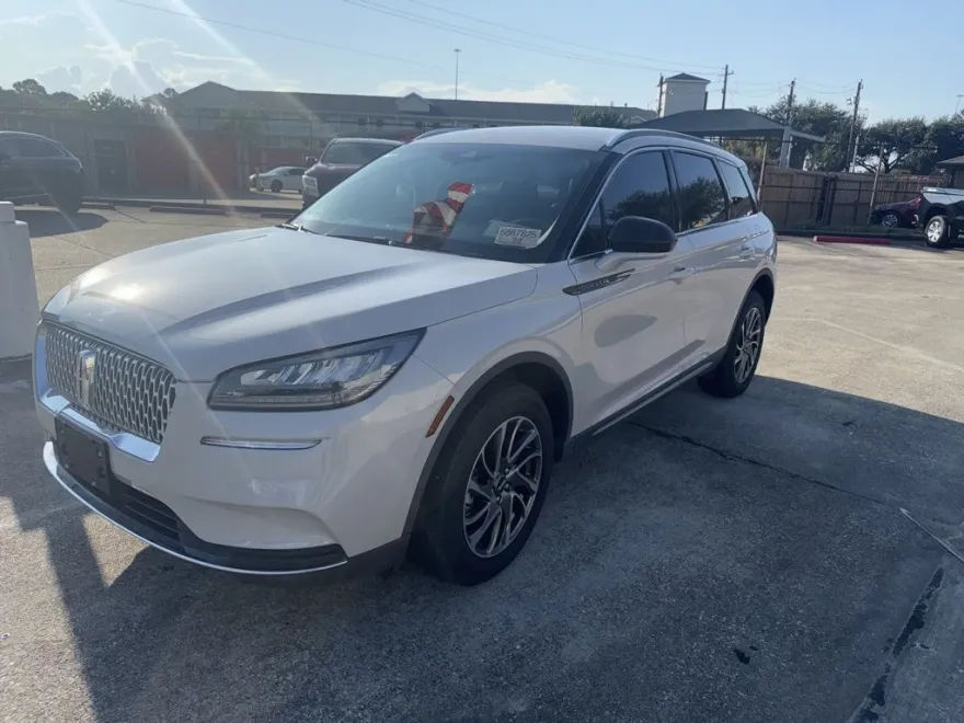 2020 Lincoln Corsair Standard photo 1