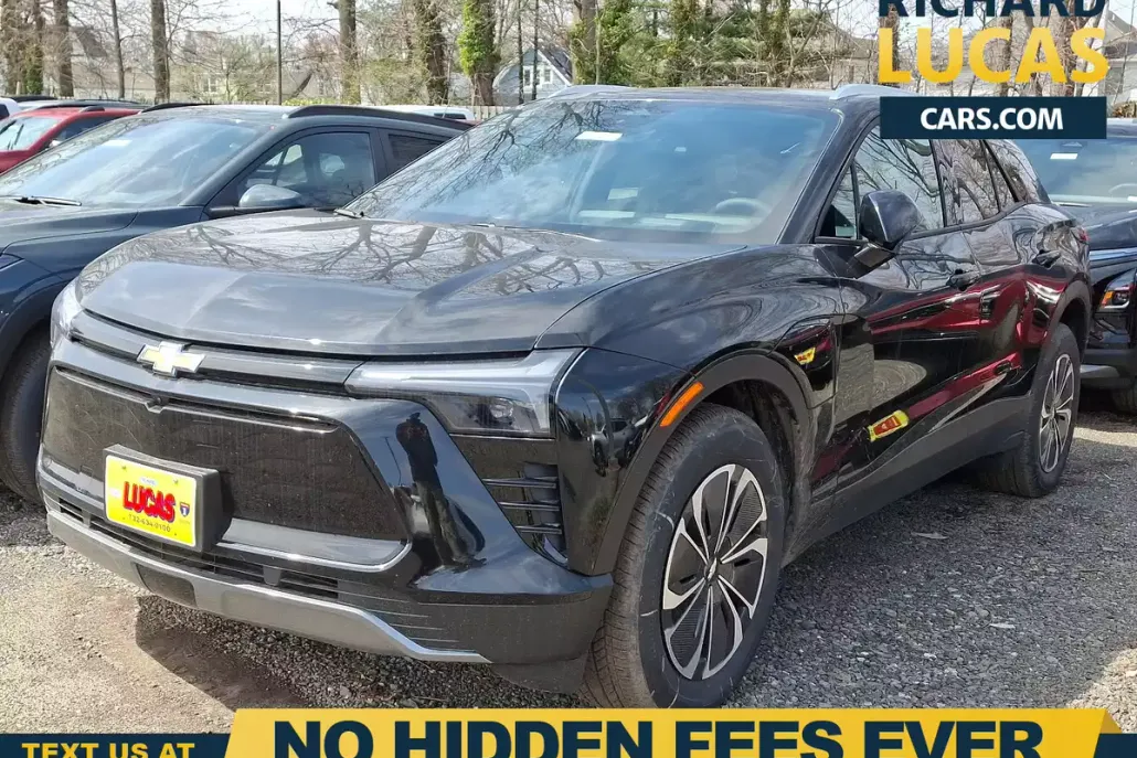 2025 Chevrolet Blazer EV photo 1