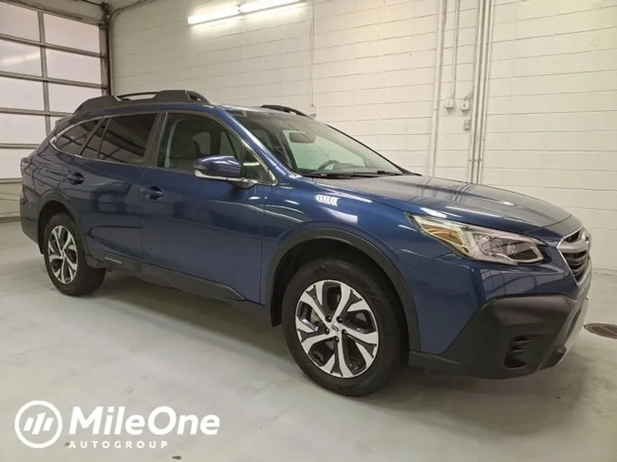 2022 Subaru Outback Limited photo 1
