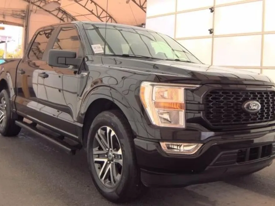 2022 Ford F-150 XL photo 1