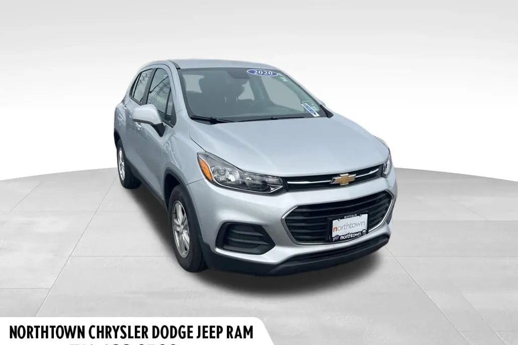 2020 Chevrolet Trax LS photo 1