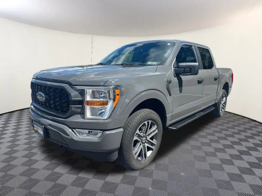 2021 Ford F-150 XL photo 1