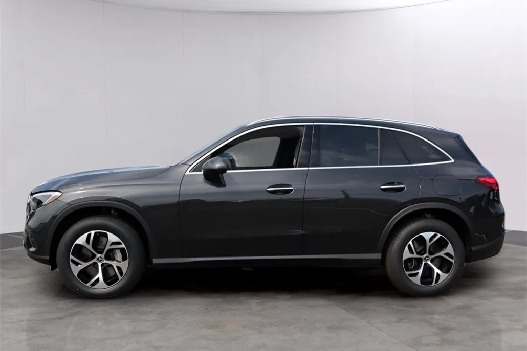 2026 Mercedes Benz GLC 350e 4MATIC photo 1