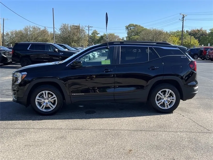 2022 Gmc Terrain SLE photo 1