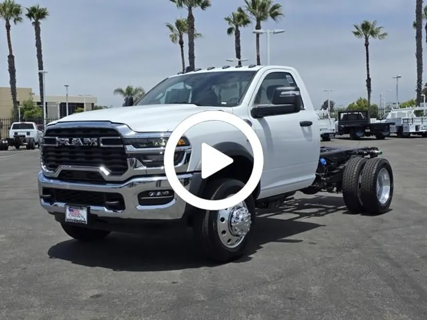 2025 Ram 5500 Tradesman photo 1