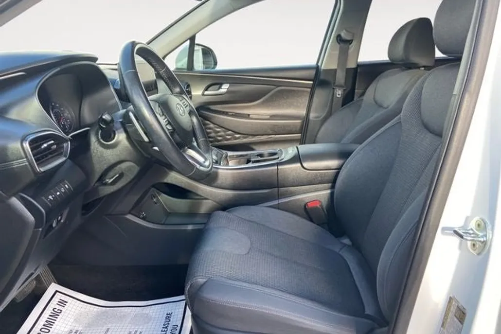 2023 Hyundai Santa Fe SEL photo 1