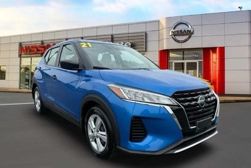 2021 Nissan Kicks S photo 1