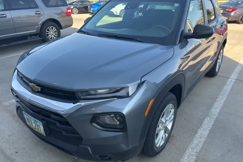 2021 Chevrolet Trailblazer LS photo 1