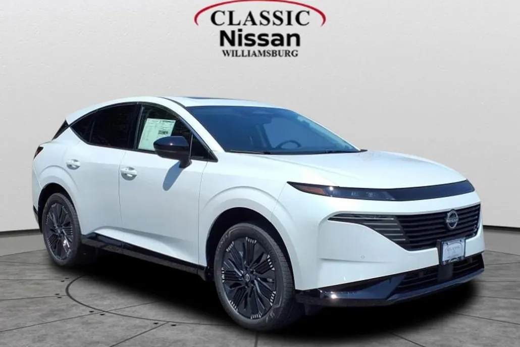 2025 Nissan Murano Platinum photo 1