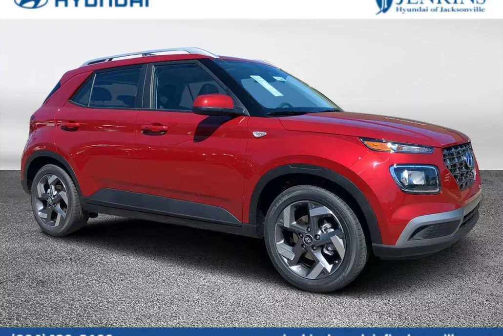 2025 Hyundai Venue SEL photo 1