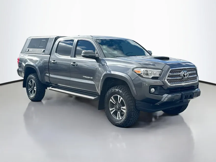 2016 Toyota Tacoma TRD Sport V6 photo 1