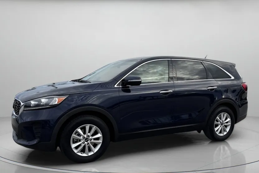 2020 Kia Sorento LX photo 1