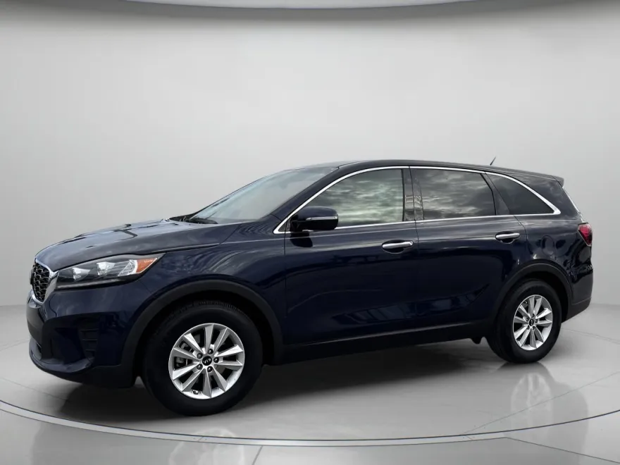 2020 Kia Sorento LX photo 1