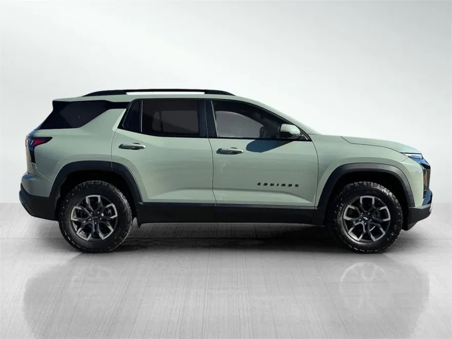 2026 Chevrolet Equinox ACTIV photo 1