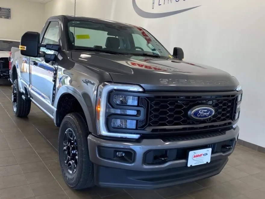 2025 Ford F-350 photo 1