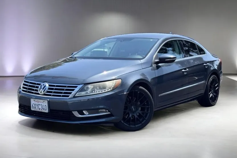2013 Volkswagen CC Sport photo 1