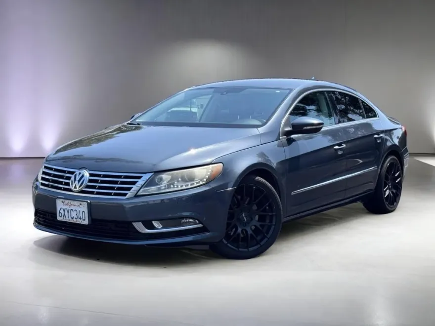 2013 Volkswagen CC Sport photo 1