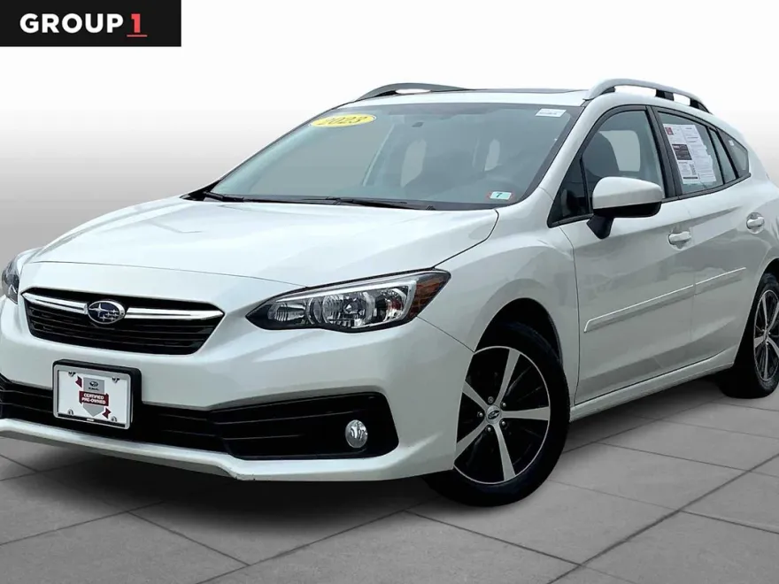 2023 Subaru Impreza Premium photo 1