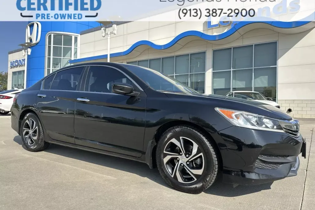 2016 Honda Accord LX photo 1