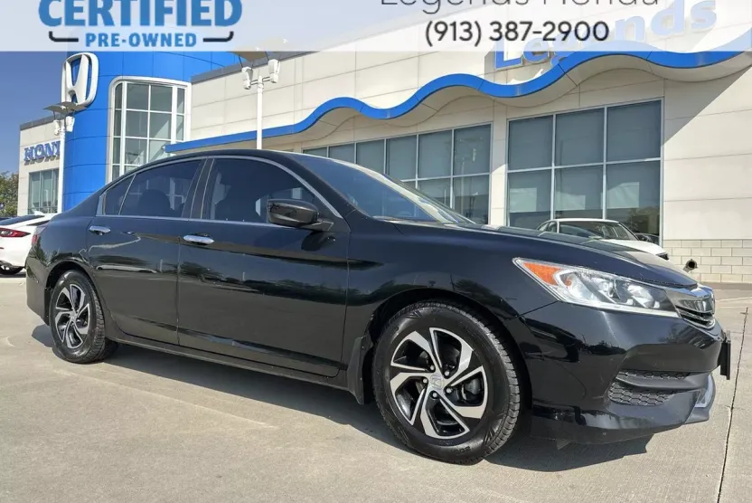 2016 Honda Accord LX photo 1