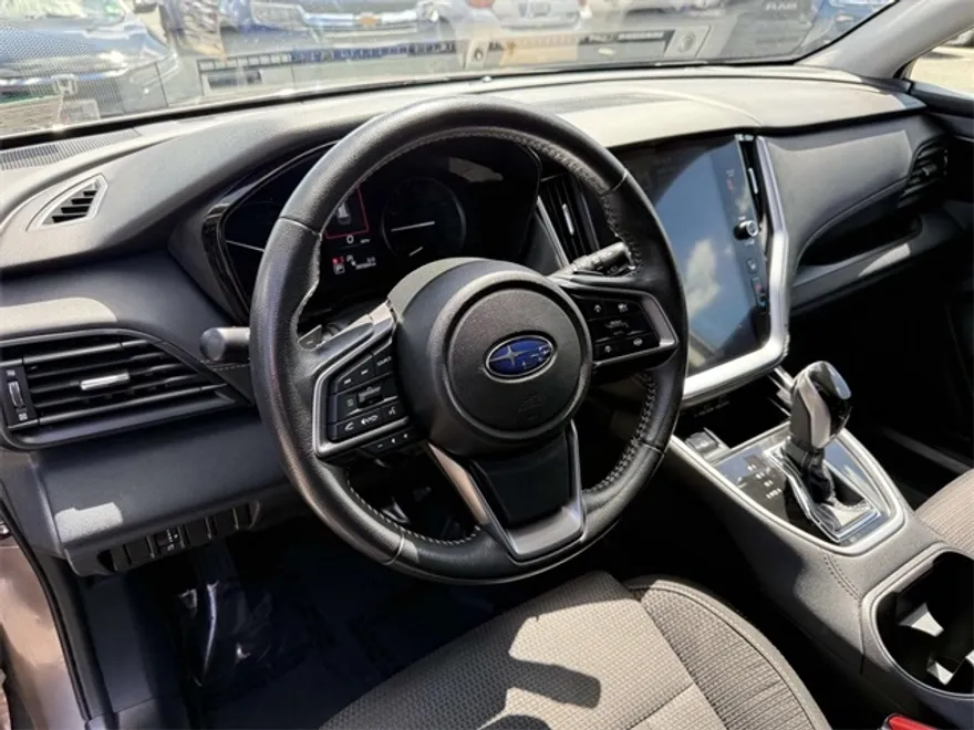 2023 Subaru Outback Premium photo 1