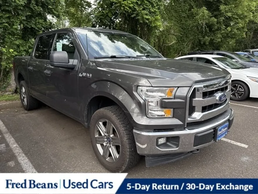 2017 Ford F-150 XLT photo 1