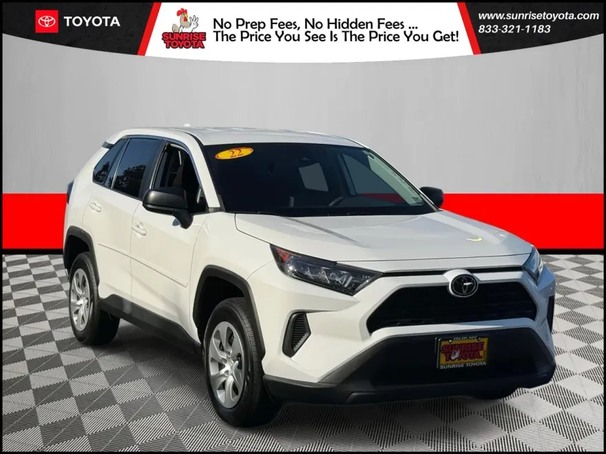 2022 Toyota RAV4 LE photo 1