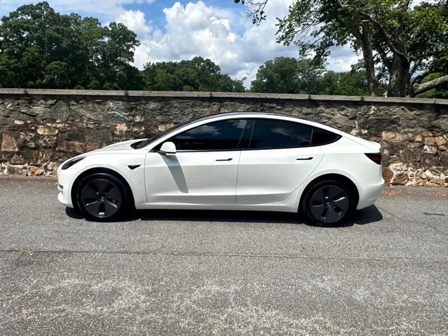 2023 Tesla Model 3 Long Range photo 6