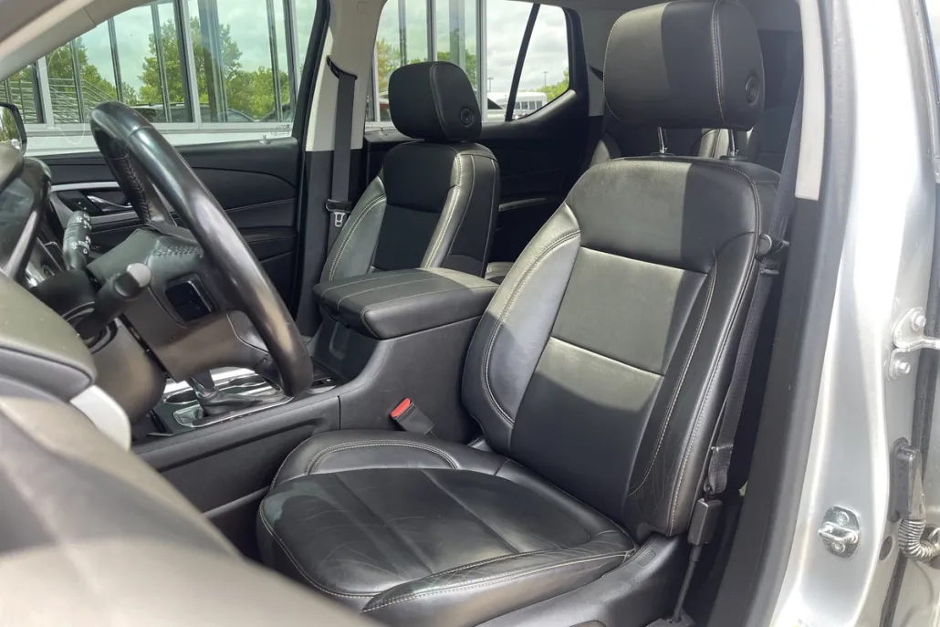 2020 Chevrolet Traverse photo 1