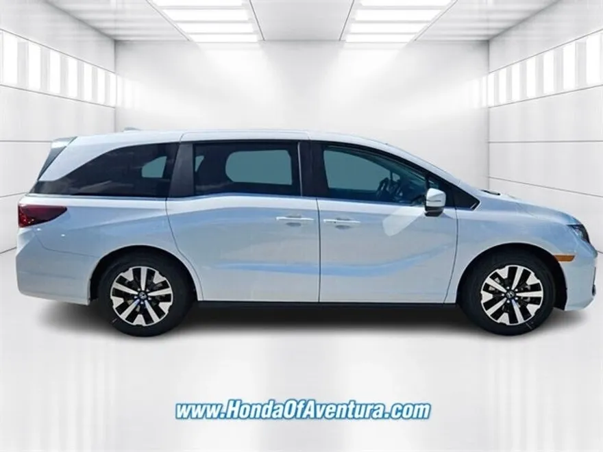 2026 Honda Odyssey EX-L photo 2