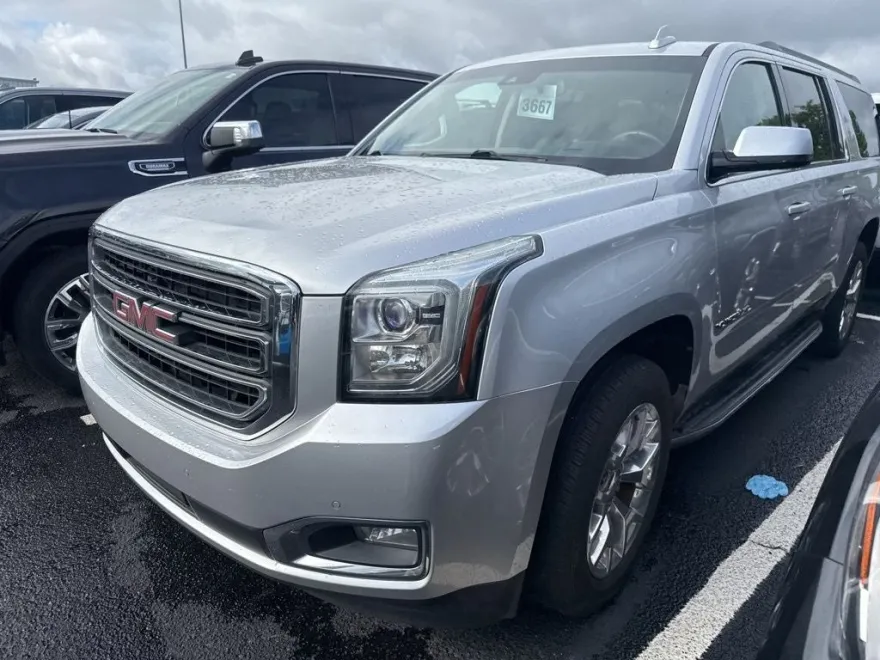 2017 Gmc Yukon XL SLT photo 1
