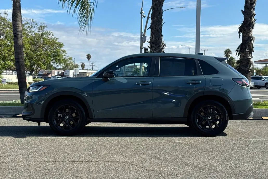 2025 Honda HR-V Sport photo 1