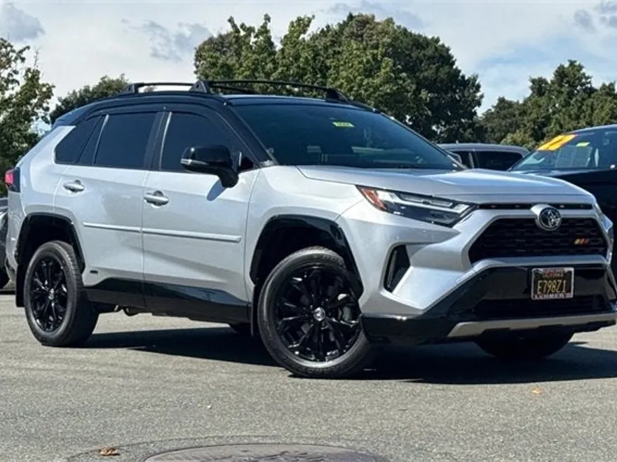 2022 Toyota RAV4 Hybrid XSE photo 1