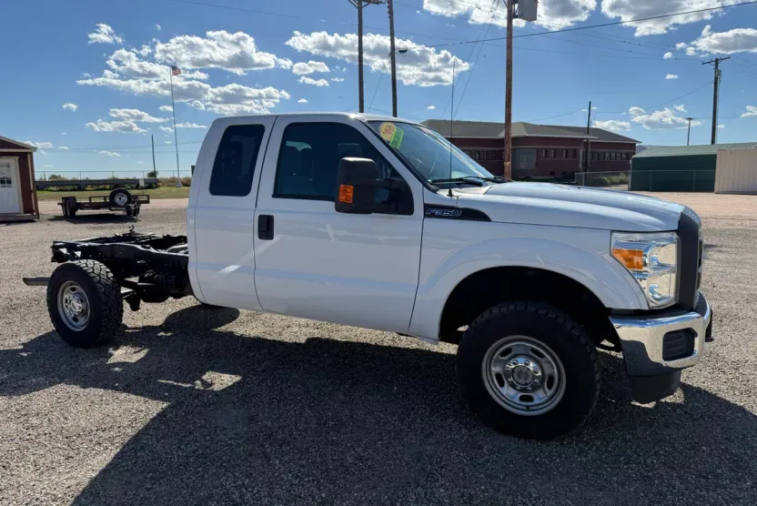 2016 Ford F-350 XL photo 1