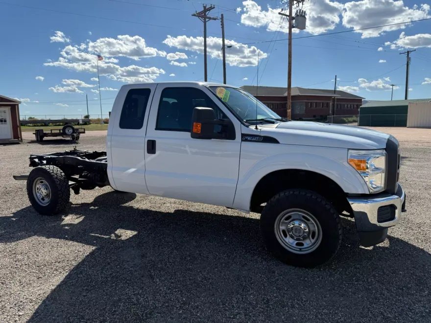 2016 Ford F-350 XL photo 1