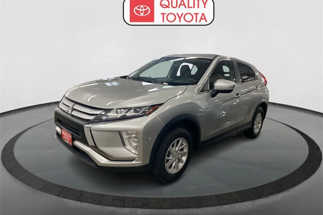 2019 Mitsubishi Eclipse Cross ES photo 1
