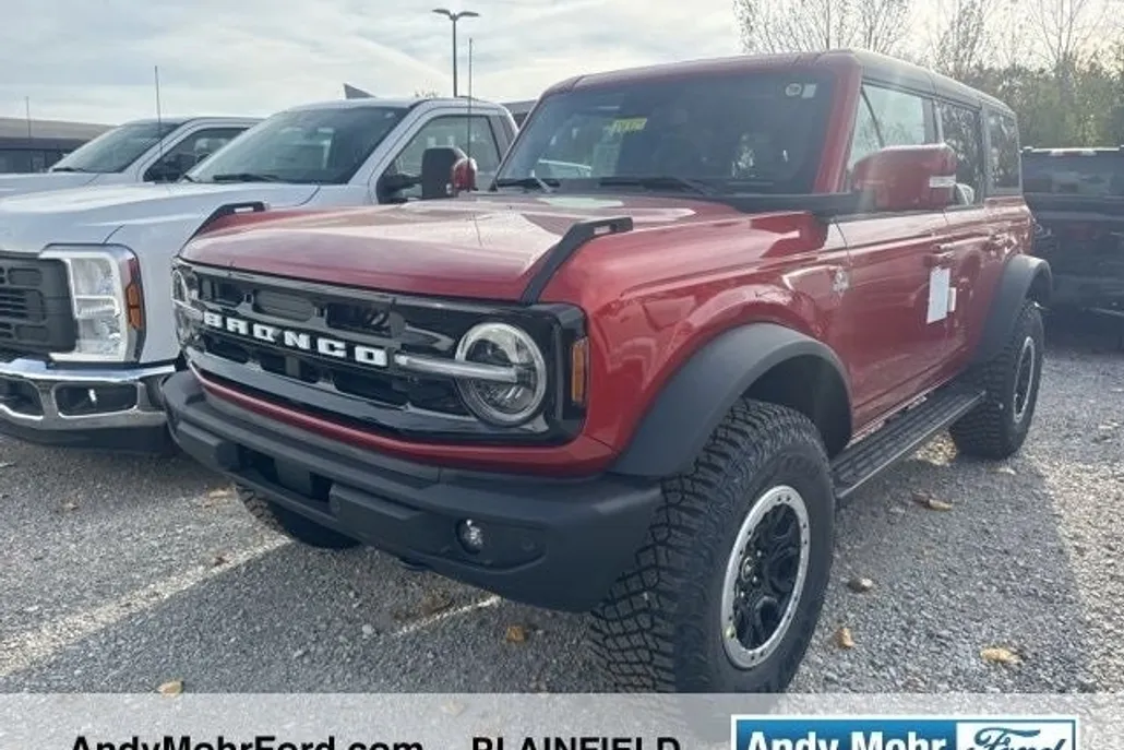 2024 Ford Bronco Outer Banks photo 1