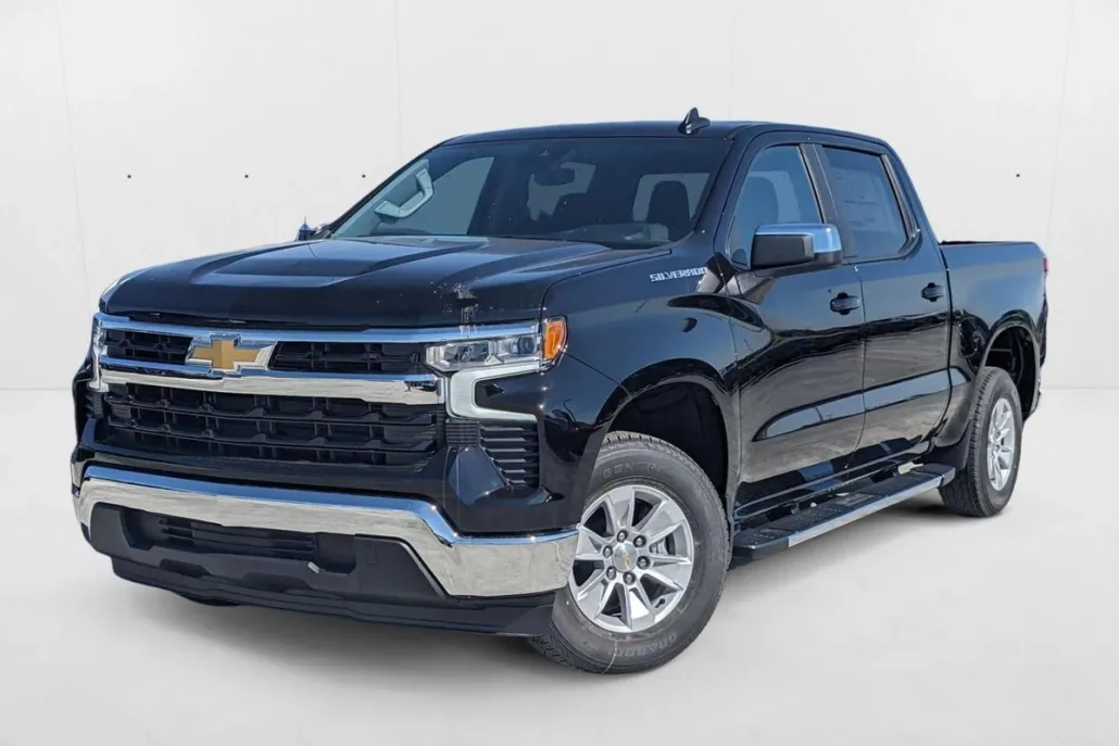 2025 Chevrolet Silverado 1500 LT photo 1