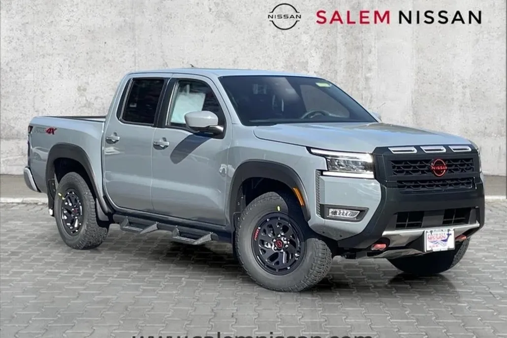 2025 Nissan Frontier PRO-4X photo 1