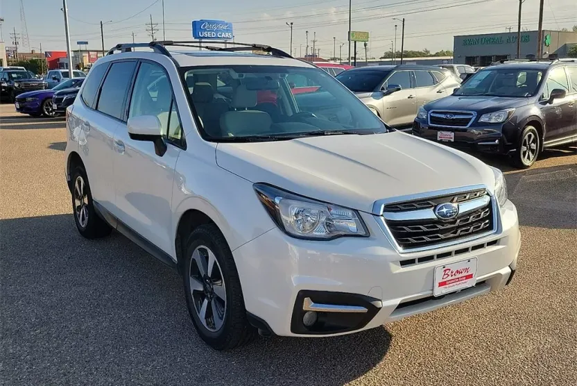 2018 Subaru Forester Premium photo 1