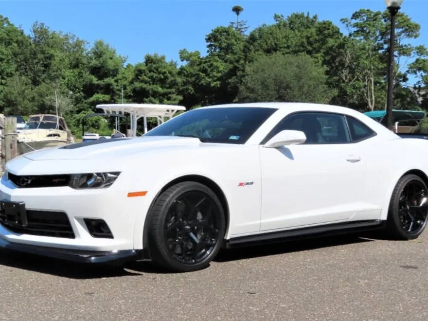 2015 Chevrolet Camaro Z28 photo 1
